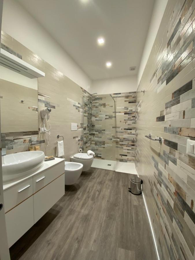 Star Suite Tarento Exterior foto